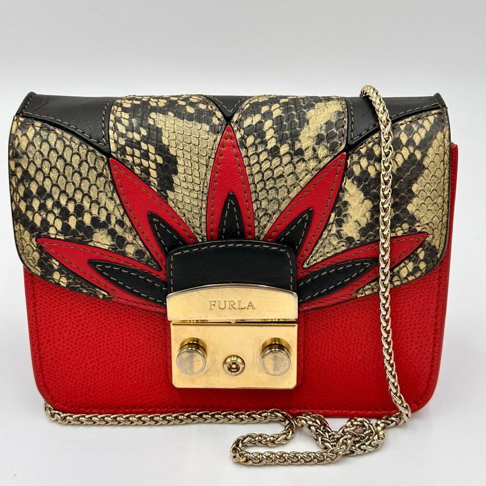 FURLA METROPOLIS
Crossbody Mini Red/ Snake design